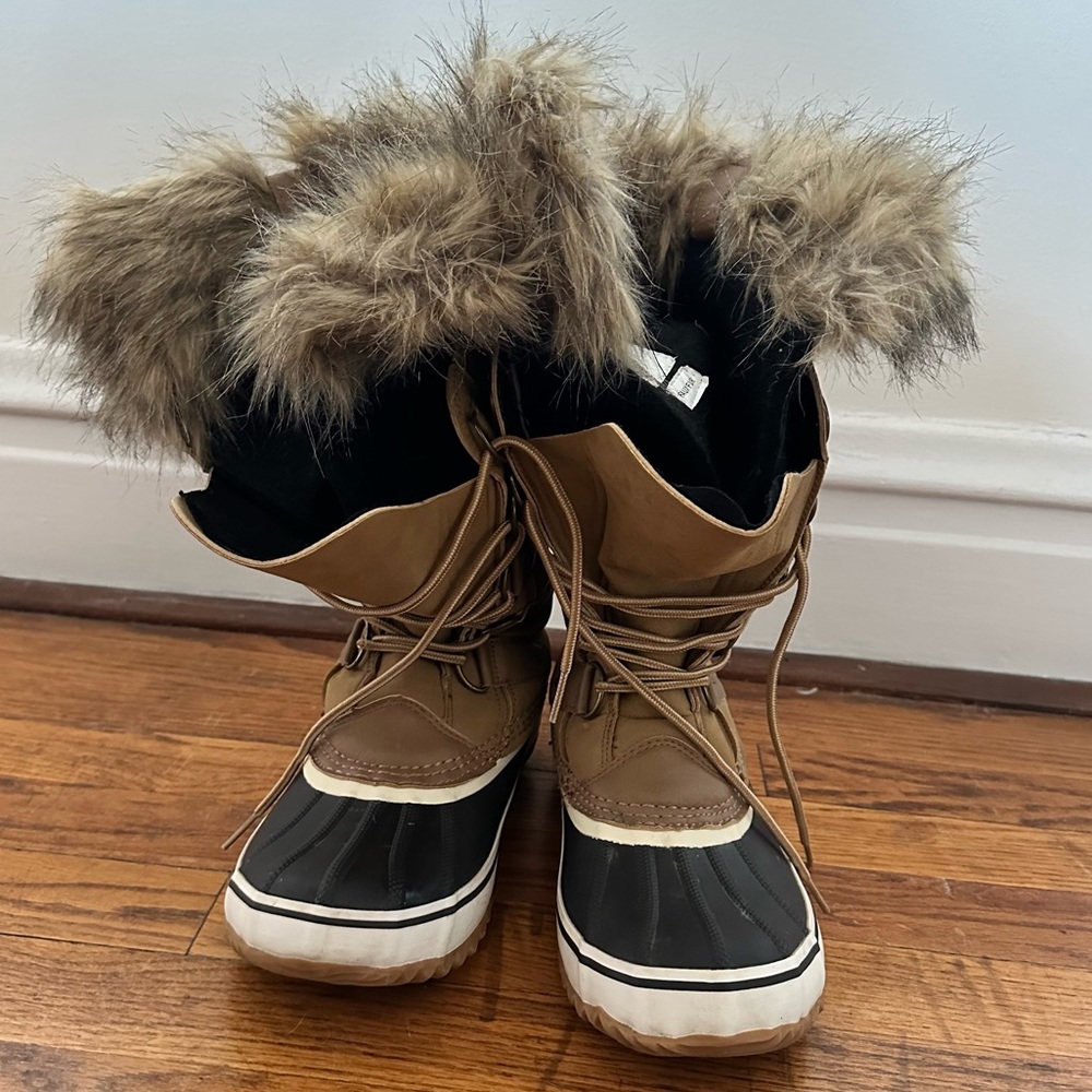 JBU Edith snow boots - like new!